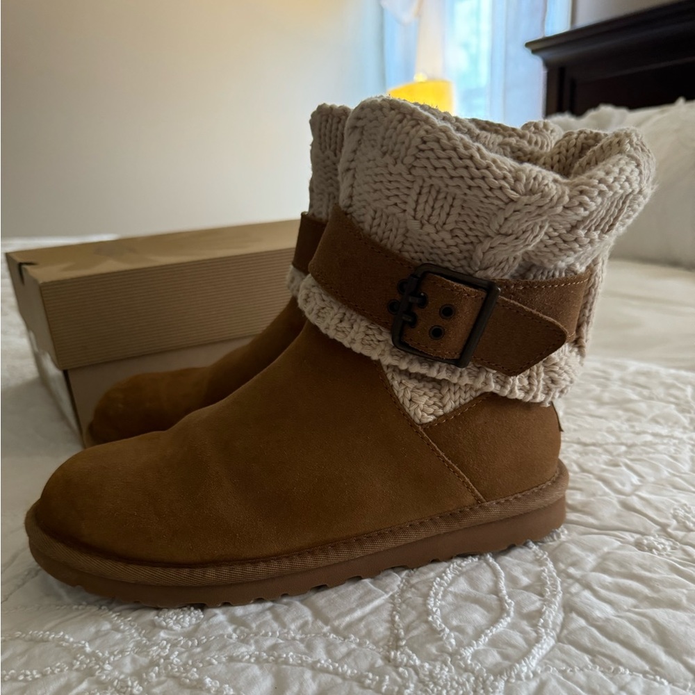 UGG Cassidee Knit Boots - Picture 4 of 7